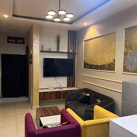 Fowaa Lux Bed & Breakfast Tema Ngoại thất bức ảnh